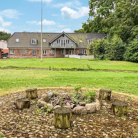 4 Bedroom Gorgeous In