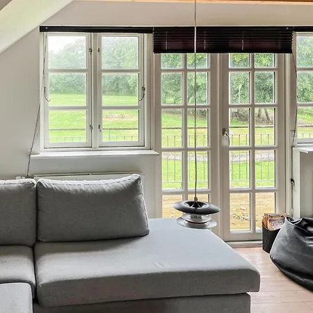 4 Bedroom Gorgeous In Hébergement de vacances Lemvig