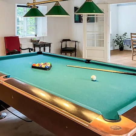 4 Bedroom Gorgeous In *